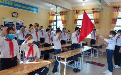 Trường THCS Cẩm Ngọc tổ chưc Khai giảng năm học mới 2021 - 2022